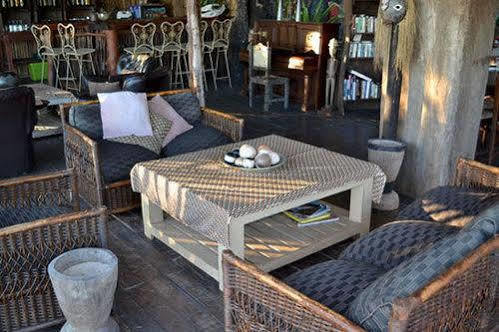 Caprivi Houseboat Safari Lodge 카티마무릴로 외부 사진