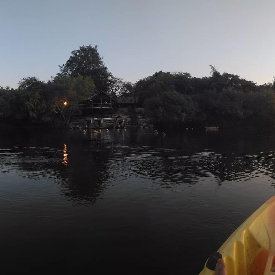Caprivi Houseboat Safari Lodge 카티마무릴로 외부 사진