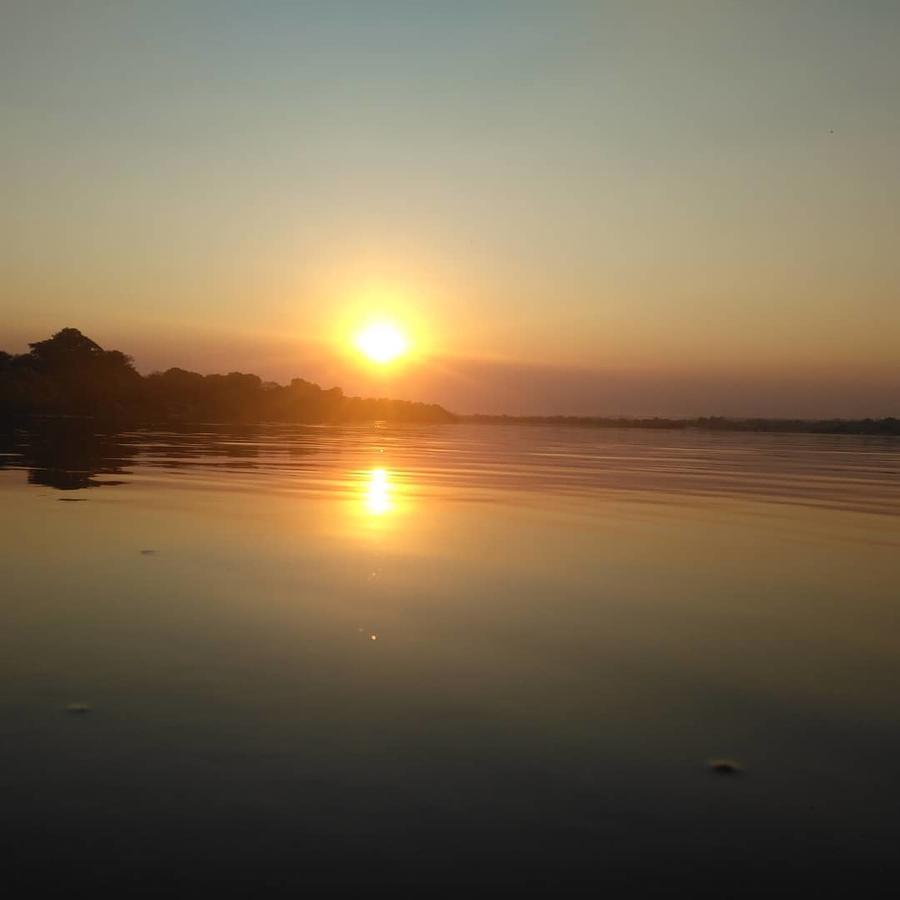 Caprivi Houseboat Safari Lodge 카티마무릴로 외부 사진