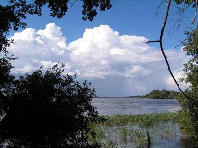 Caprivi Houseboat Safari Lodge 카티마무릴로 외부 사진