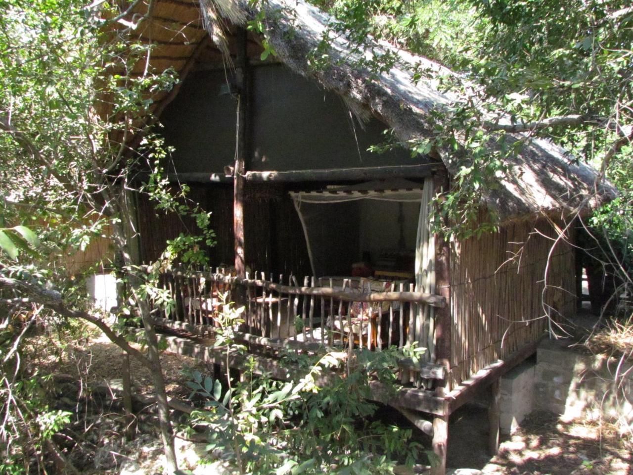 Caprivi Houseboat Safari Lodge 카티마무릴로 외부 사진